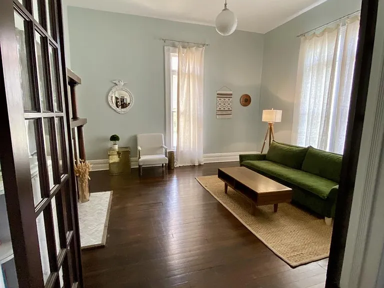 4311 Elkins Ave — Photo 4