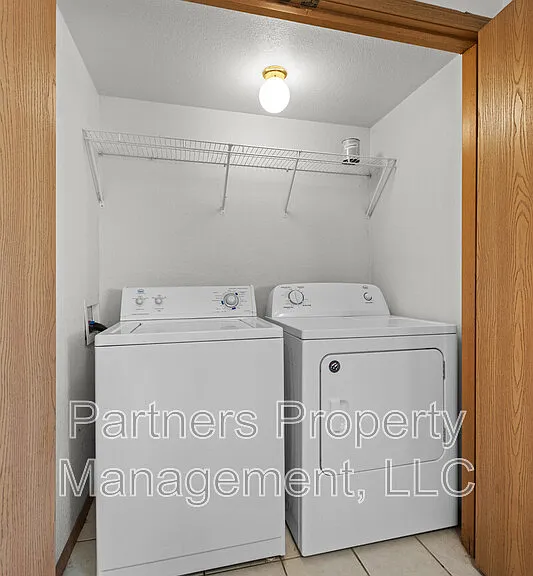 888 S Curtis Ave #1 — Photo 23