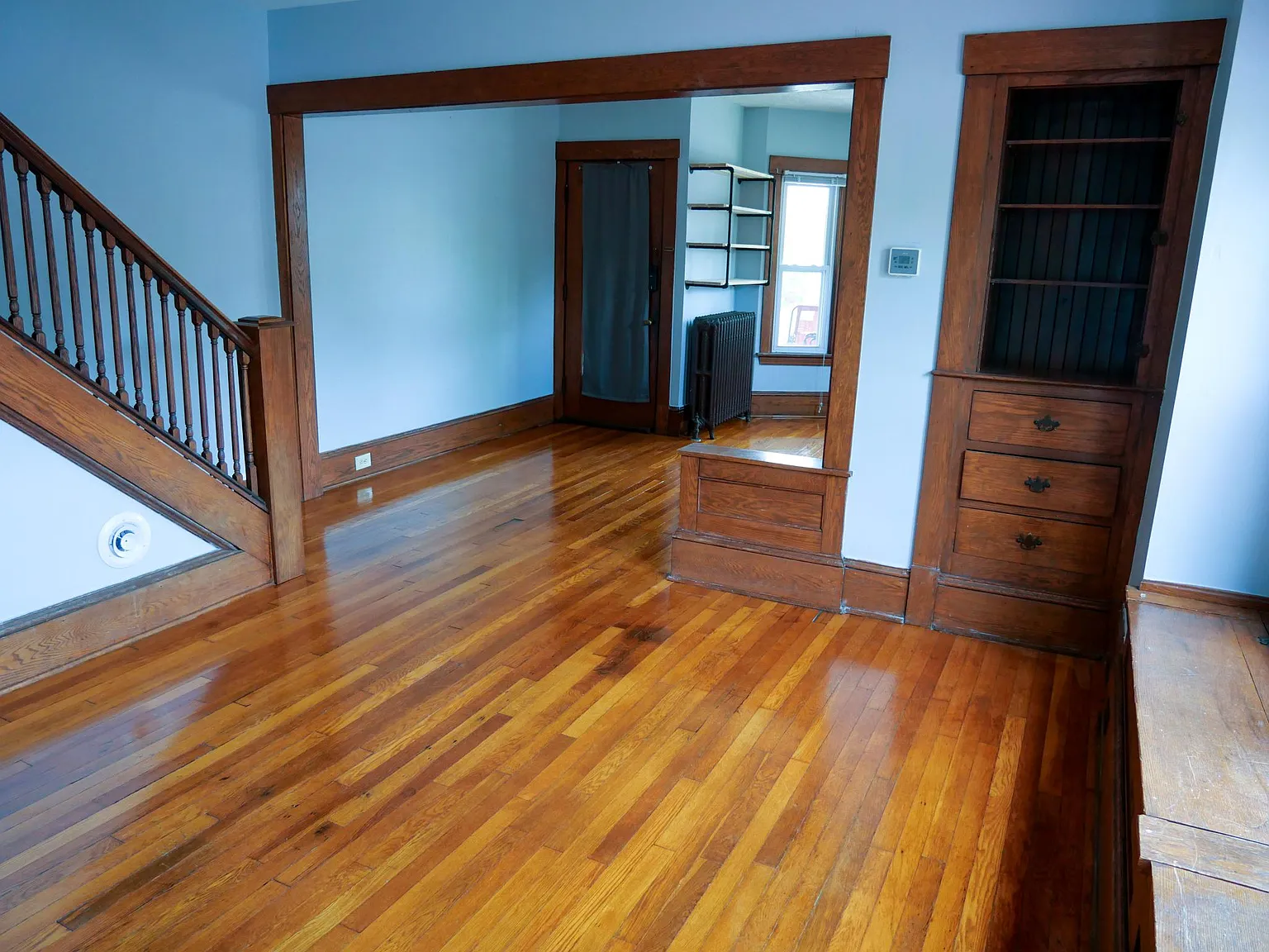 4 bed, 1.5 bath, 2574 sqft, $2,100 — Photo 3