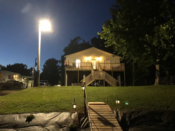 198 Riverchase Dr, West Point, MS 39773