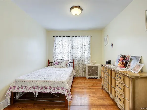 161-10 84th Avenue image 27 of 44