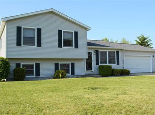 2869 S Meadowlark Dr, Mt Pleasant, MI 48858
