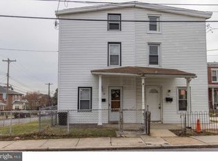 102 W Washington Ave, Clifton Heights, PA 19018