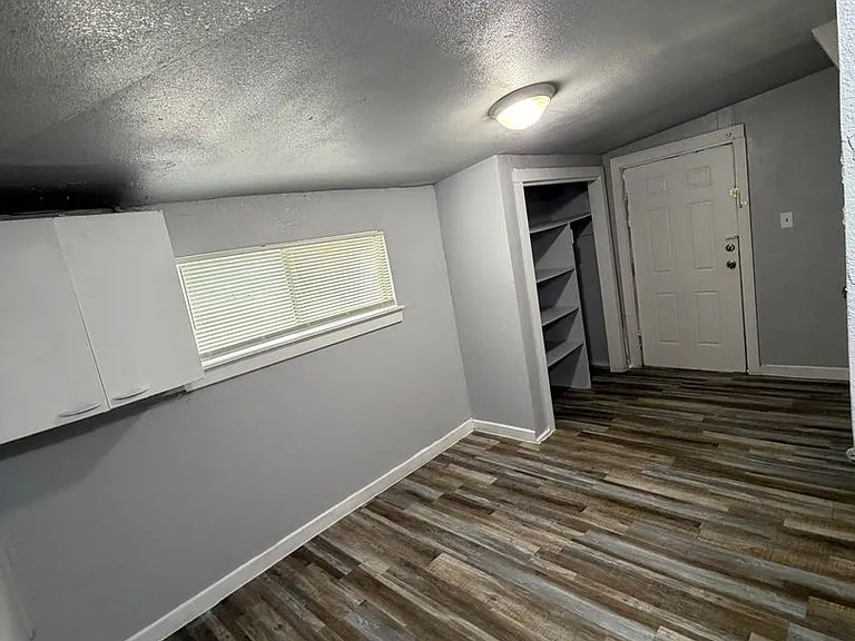 5212 Bonnell Ave — Photo 15