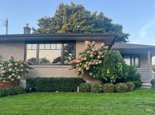 390 Saint Augustine Dr W, Oakville, ON L6K 3E9