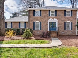 4607 Dunwoody Club Dr, Dunwoody, GA 30350