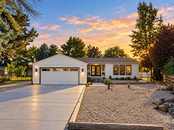 9298 W Teakwood Dr, Boise, ID 83709