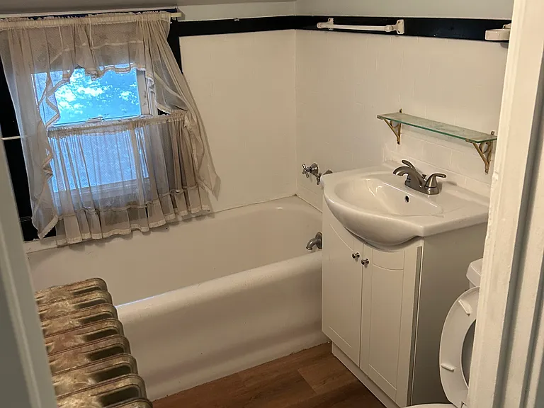 213 S Wilmoth Ave — Photo 4