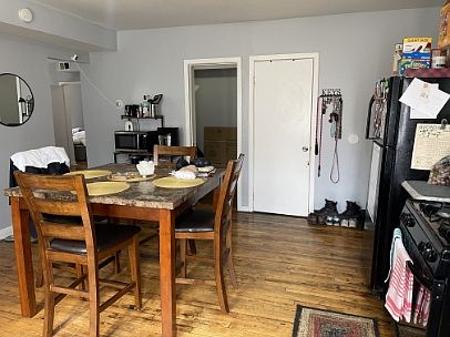 2nd image of 4559 S Hermitage Ave #3F