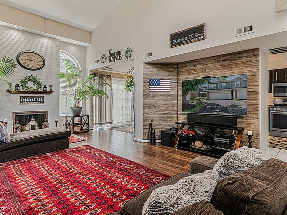4th image of 1605 W Orchard Pl
