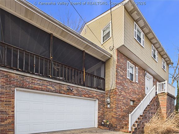 2nd image of 1200 Henry Rd