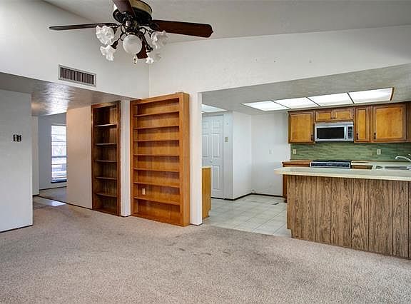 5th image of 3441 Westminster Dr