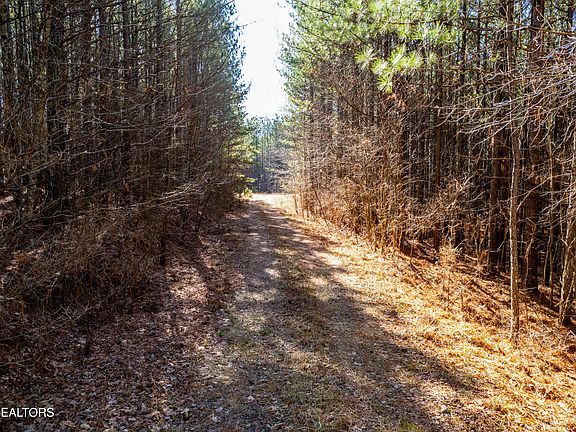 4th image of Lower Rockwood Rd
