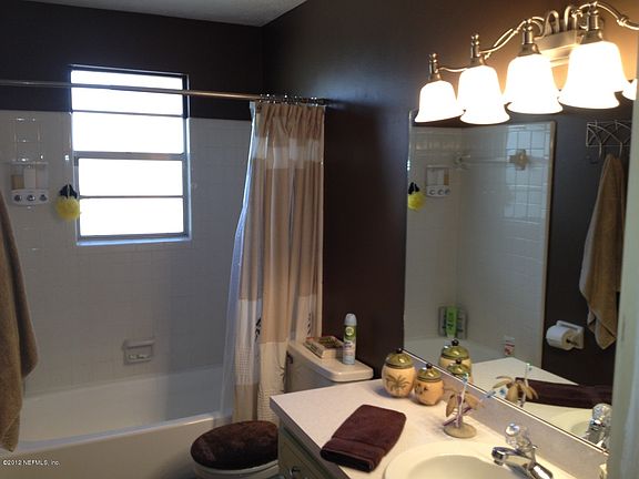 3rd image of 4504 N WILDERNESS Lane