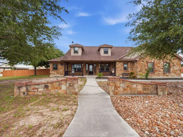 117 VINTAGE RUN, La Vernia, TX 78121