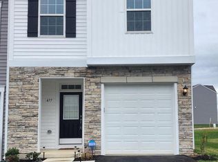 477 Hillsdale Pl, Martinsburg, WV 25403