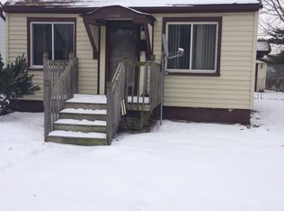 17986 Hanna St, Melvindale, MI 48122