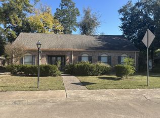 203 Briar Hill Dr, Houston, TX 77042