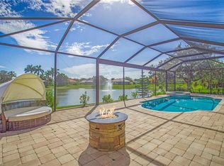 930 Tropical Bay Ct, Naples, FL 34120