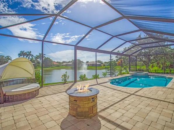 930 Tropical Bay CT, NAPLES, FL 34120