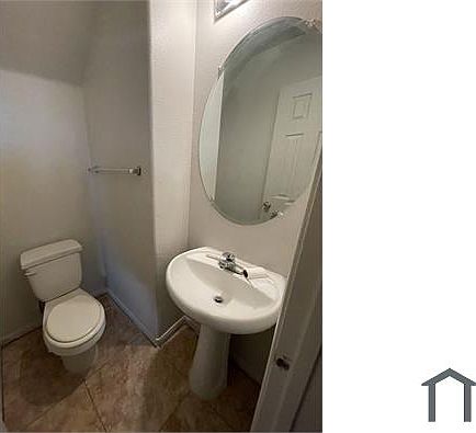 3rd image of 5189 Shreve Ave