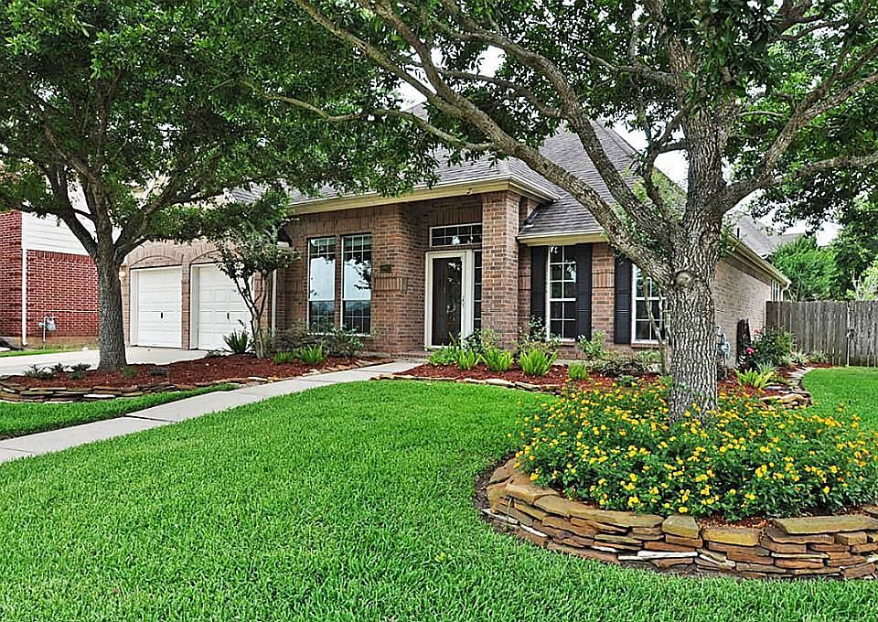 1st image of 5902 Country Brook Ct