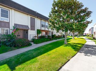 9745 Brookbay Cir, Huntington Beach, CA 92646