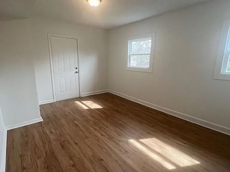 142 Harmony Dr — Photo 10