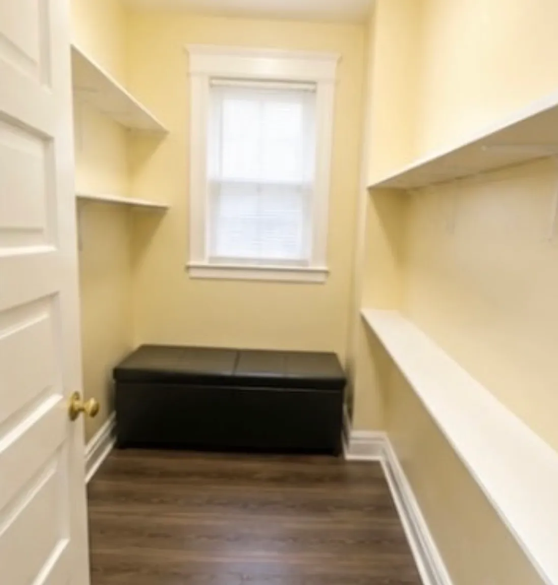 3 bed, $2,050 — Photo 3