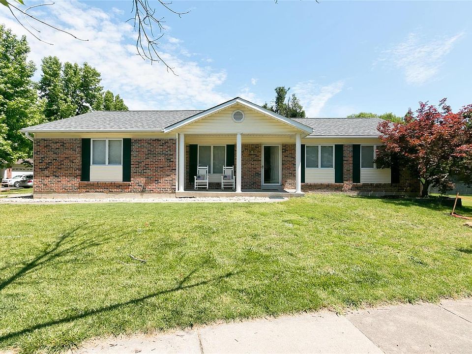 1st image of 1977 Acorn Trail Dr