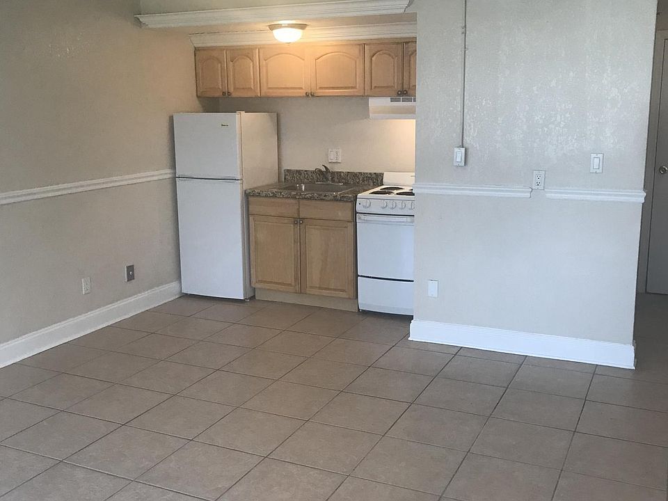 1st image of 311 W Ashley St APT 615