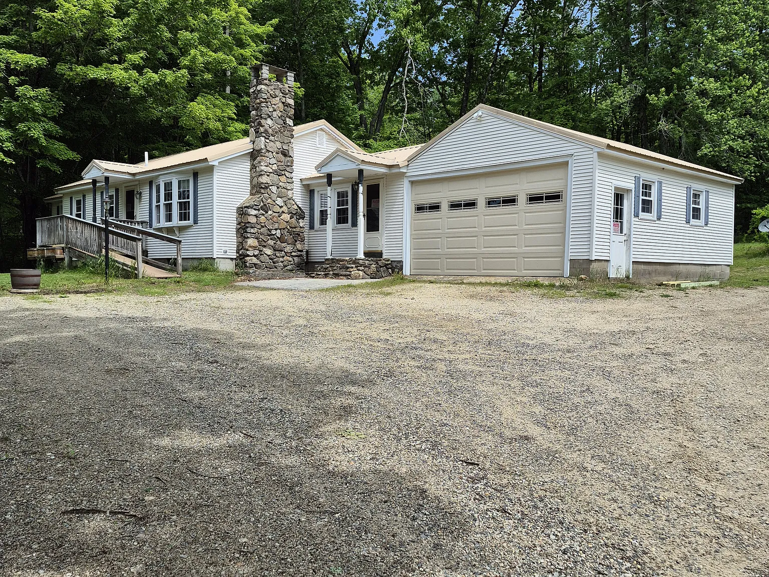 3 bed, 1400 sqft, $2,800 — Photo 3