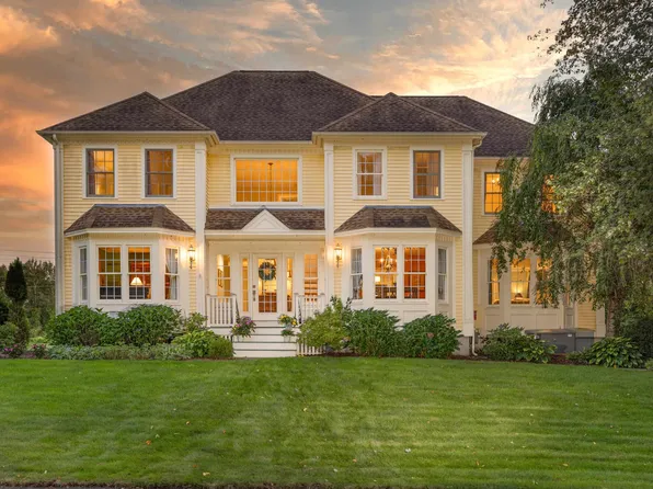 15 Exeter Falls Drive, Exeter, NH 03833