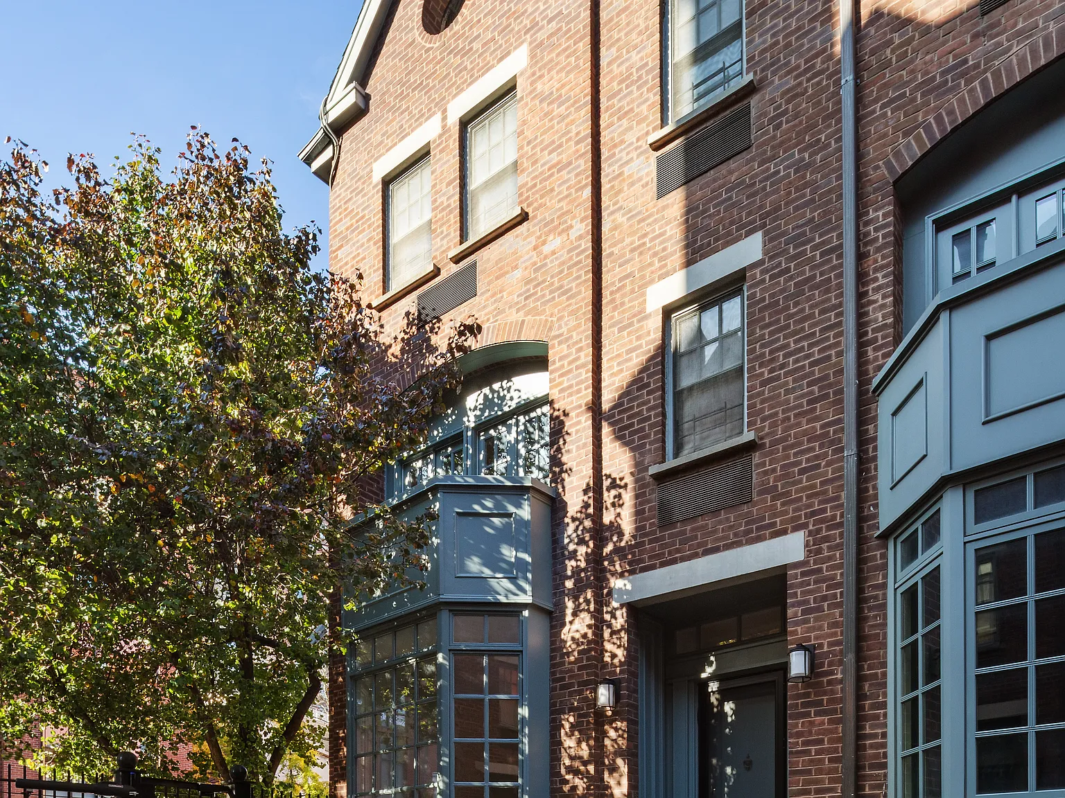 687 Greenwich Street — Photo 1