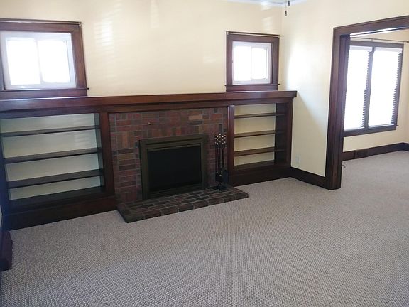 Living room with fireplace