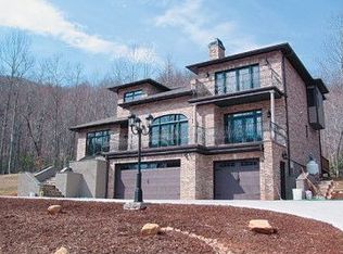 736 Streamside Dr, Arden, NC 28704