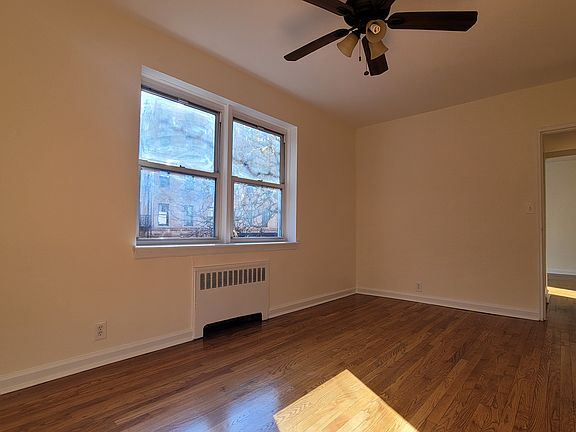 3rd image of 1378 Lexington Ave #2E