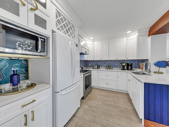 5th image of 728 Sandpiper Dr #10517