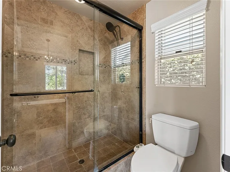 6430 Regents Ct — Photo 25