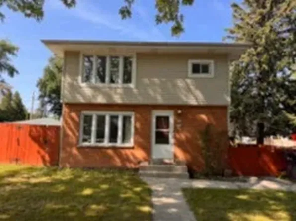 902 Lakeview Ave, South Milwaukee, WI 53172