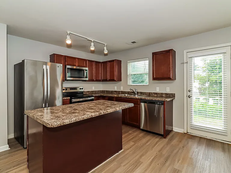 16 Everett Cir — Photo 10