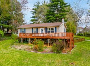 1001 Lyle St, Radford, VA 24141