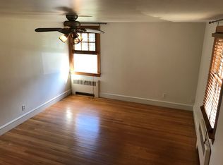 16 Frederick Dr, Barrington, RI 02806