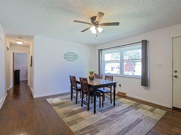 3rd image of 9168 Orangewood Dr