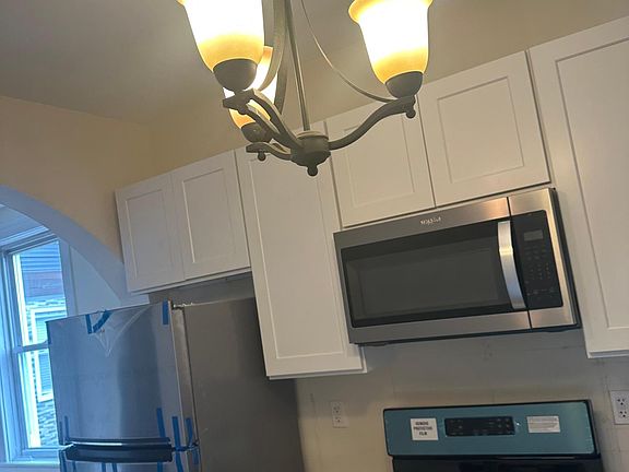 4th image of 119 Glover Ave #1
