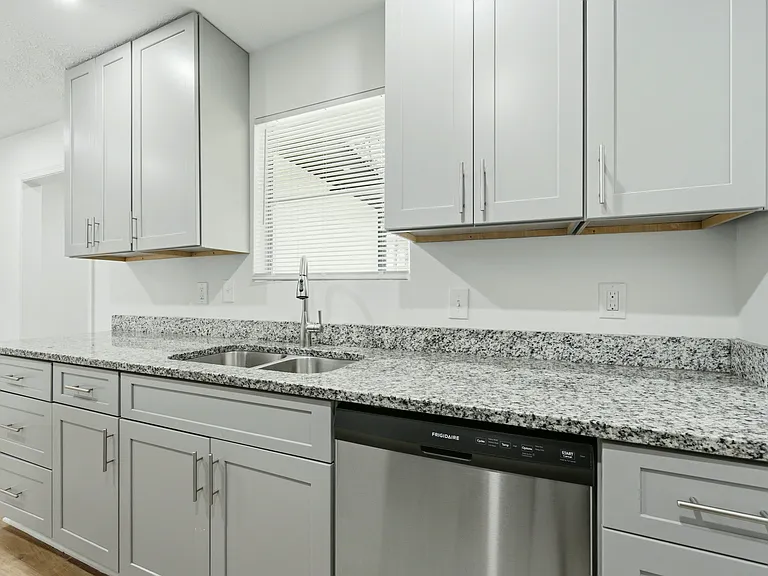 6300 Creekford Dr — Photo 14