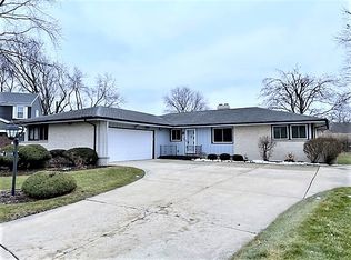 3208 Indianwood Ln, Joliet, IL 60431
