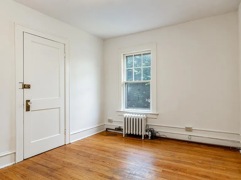 141 Howard St — Photo 8