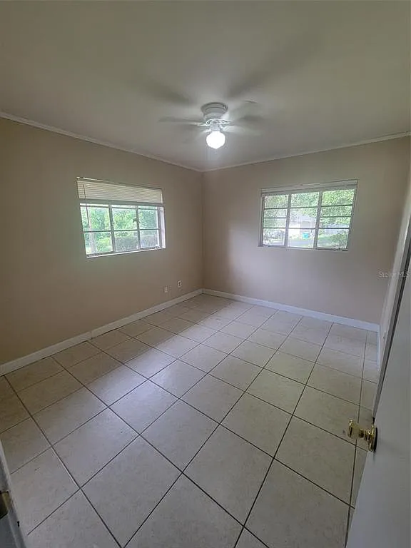 1 bed, 1.0 bath, 500 sqft, $1,045 — Photo 4
