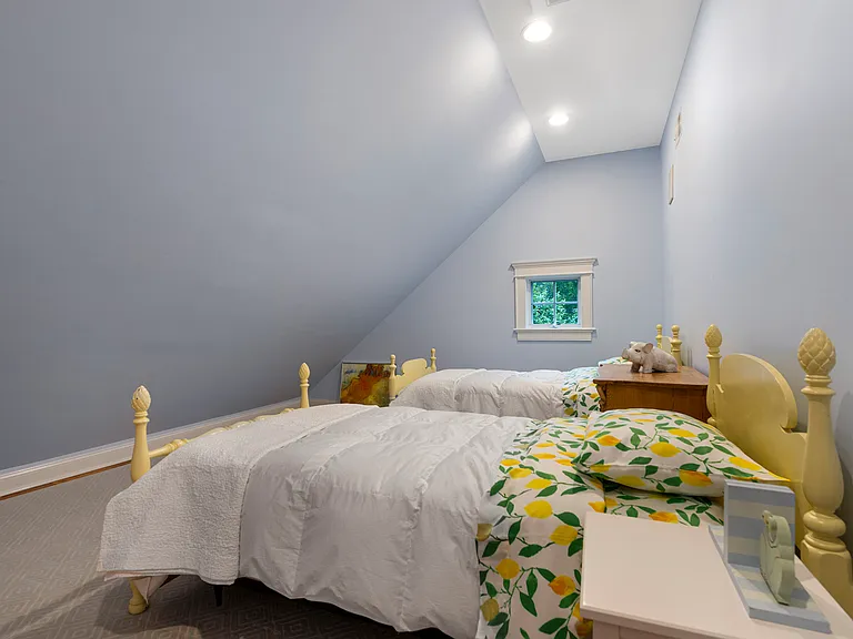 5 Anthony Ln — Photo 27